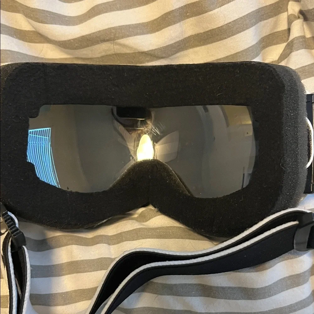 White Zionor Winter Goggles with Mirrored Lens